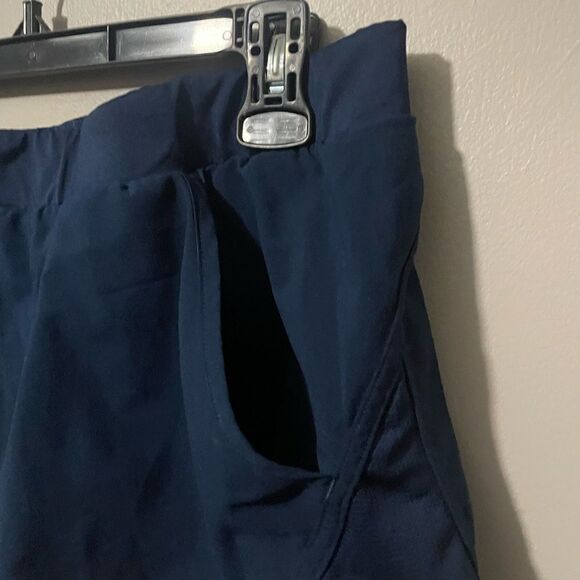 Under Armour shorts  - Picture 5 of 6